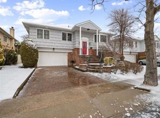 1322 Park St, Atlantic Beach, NY 11509
