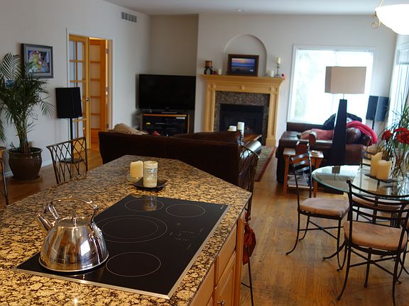 <1 yr  5KW INDUCTION cooktop