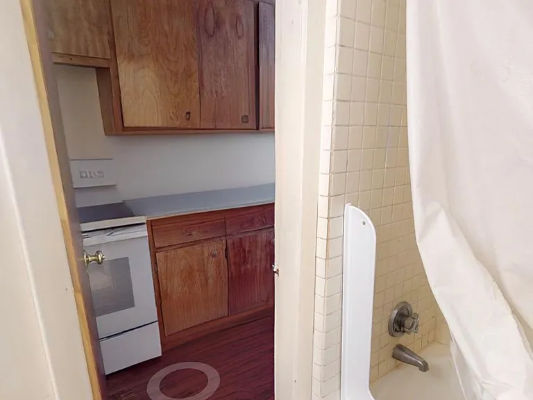 27 Howe St #5 — Photo 10