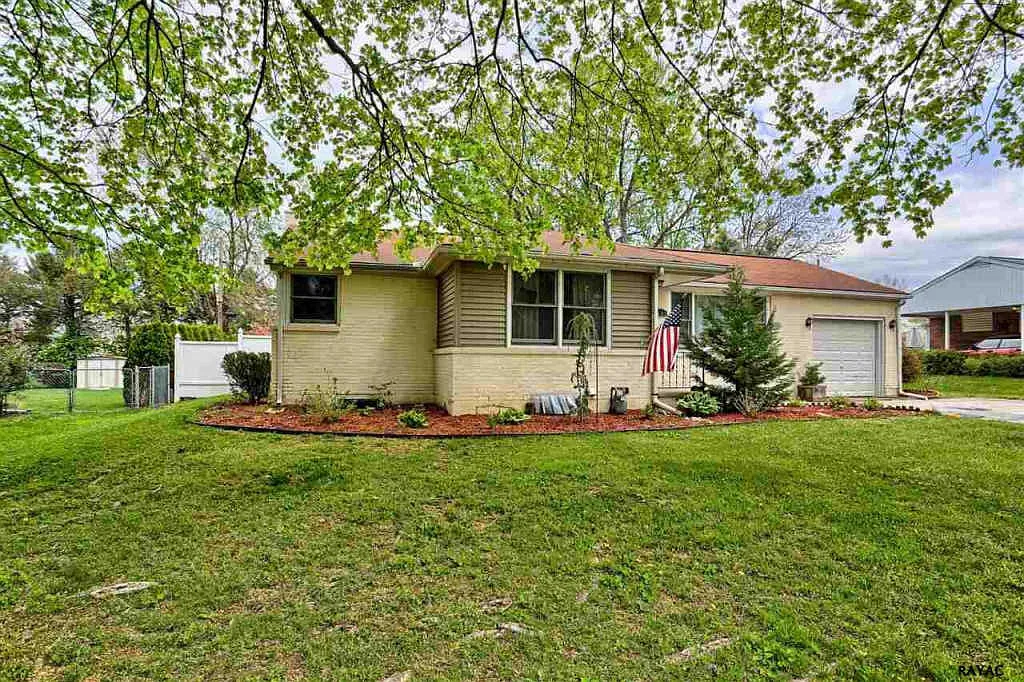 2441 Cambridge Rd photo 1