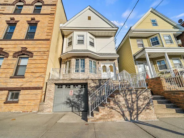 666 Kennedy Blvd, Bayonne, NJ 07002