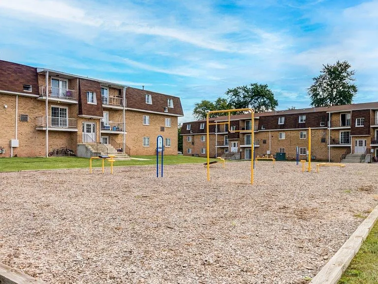 Main Street Apartment Homes — Photo 19