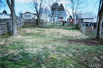 2nd image of 2646 Helen Ave