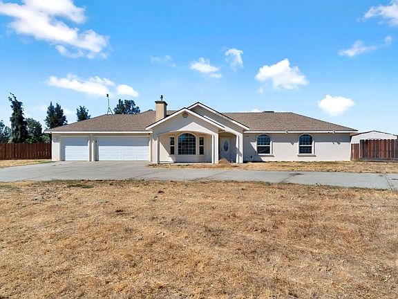 2nd image of 21466 Forest Glen Rd