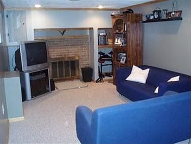 3rd image of 3902 Edinburgh Dr