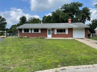 206 Merrymaid Dr, Englewood, OH