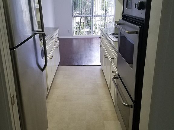 5th image of 125 N Barrington Ave APT 107