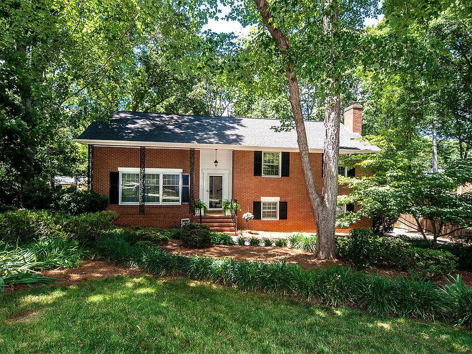 1st image of 7060 Knightswood Dr