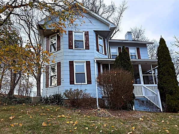 113 Hopwood Fairchance Rd, Hopwood, PA 15445