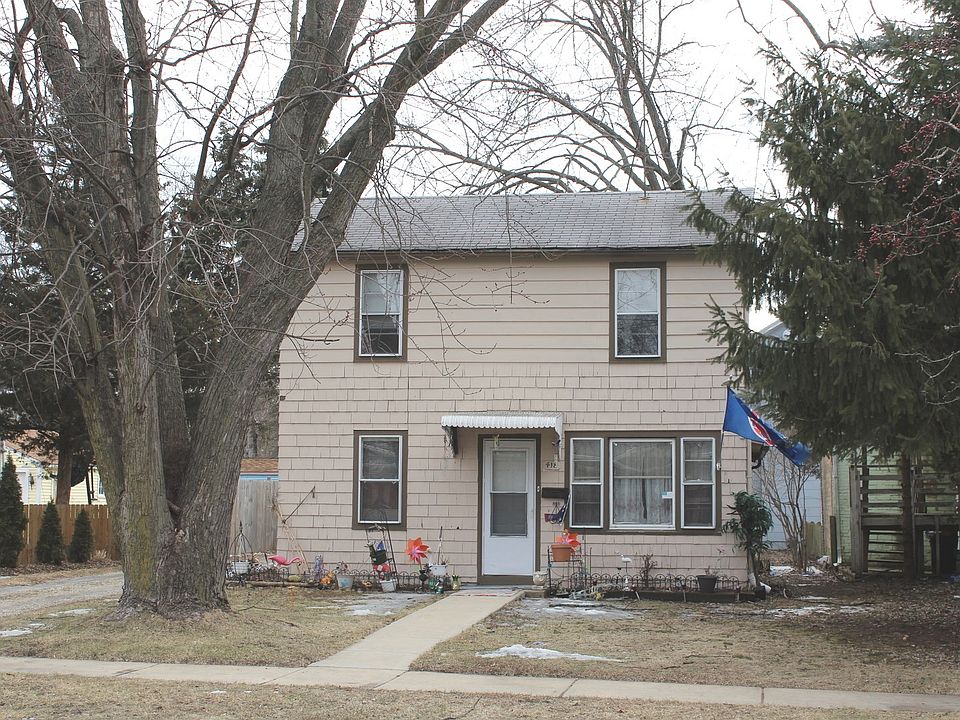 418 5th Street Aurora, IL 60505