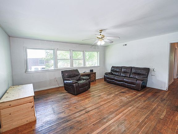4th image of 506 Collier Ave