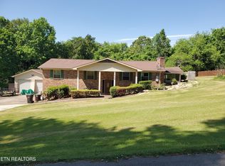 1448 Hillvale Rd, Louisville, TN 37777