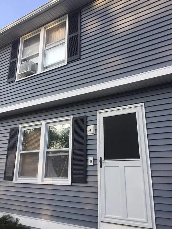 2 bed, 1.5 bath, 935 sqft, $2,200 — Photo 2
