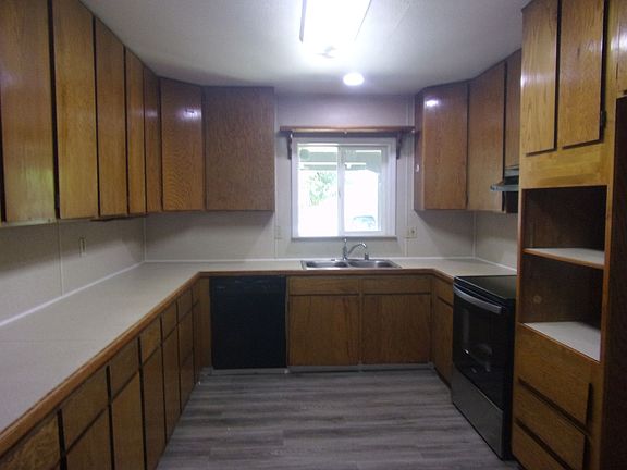 4th image of 265 Solano Ln