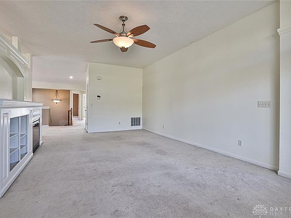 4th image of 1604 Lakeshore Dr