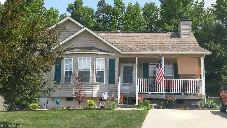 1st image of 255 Cloverfield Ct