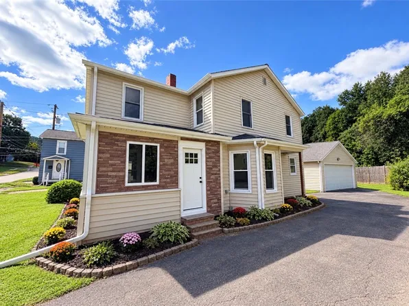 179 Chestnut St, Corning, NY 14830