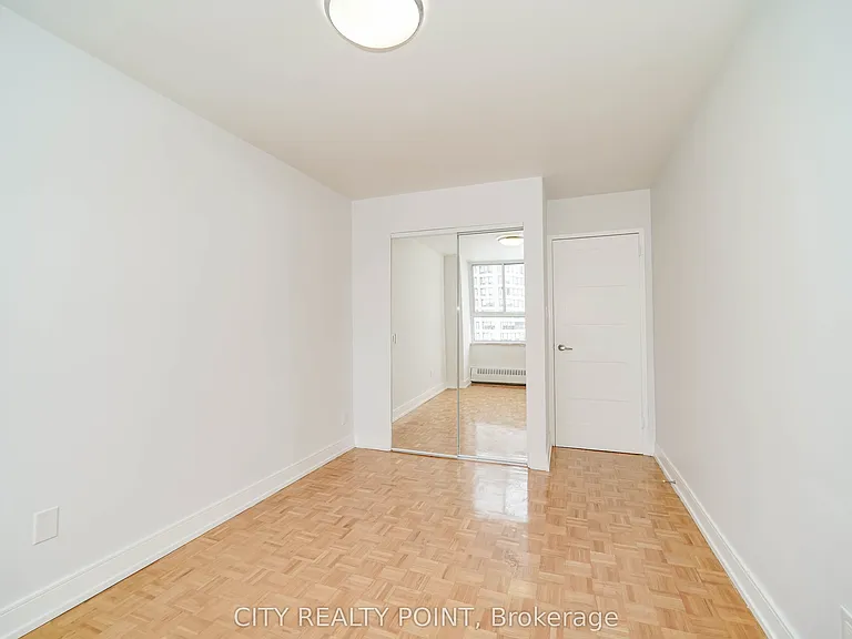 6200 Bathurst St #410 — Photo 12