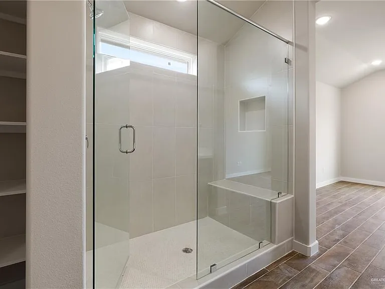 5004 Oleander Ave — Photo 9