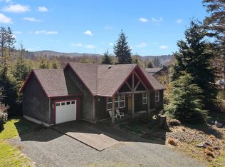 500 Cedar Creek Cir, Rockaway Beach, OR