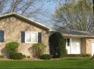 2131 Easley St, Waterloo, IA 50702