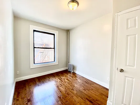 Rented by Compass | media 14