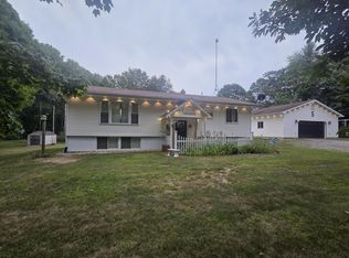 10950 N Pine Grove Rd, Vestaburg, MI 48891