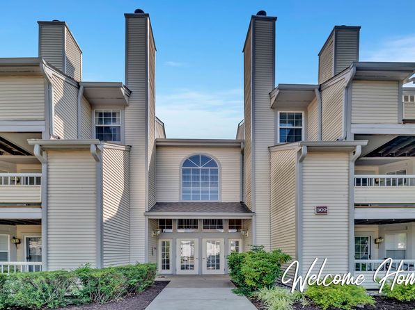 302 Trinity Ct APT 8