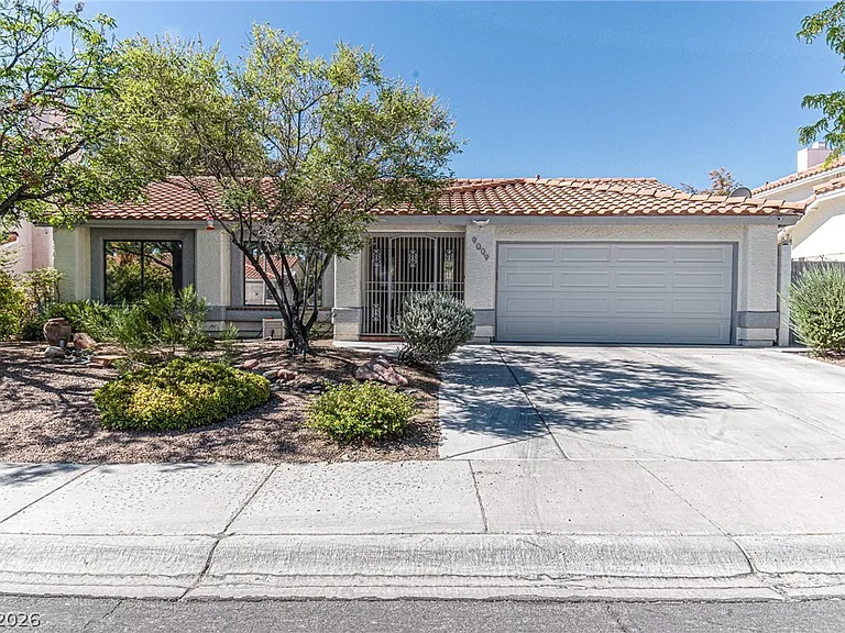 9009 Feather River Ct — Photo 2