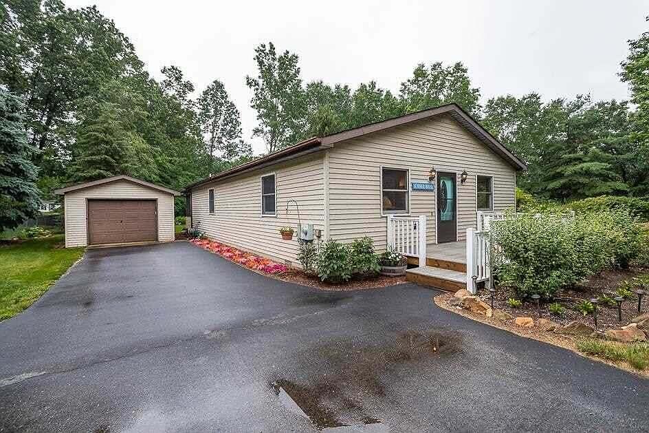1st image of 11265 Oakwood Dr