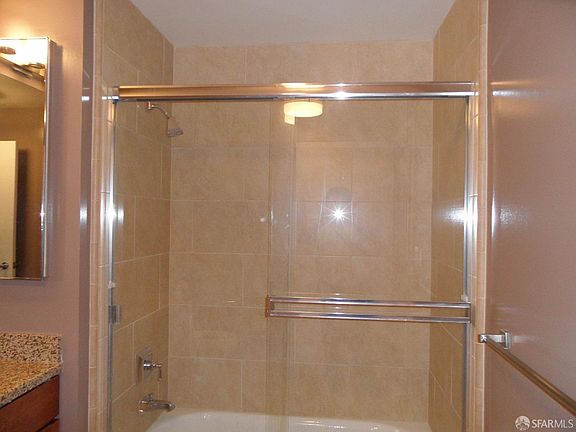5th image of 175 W Saint James St Unit 507