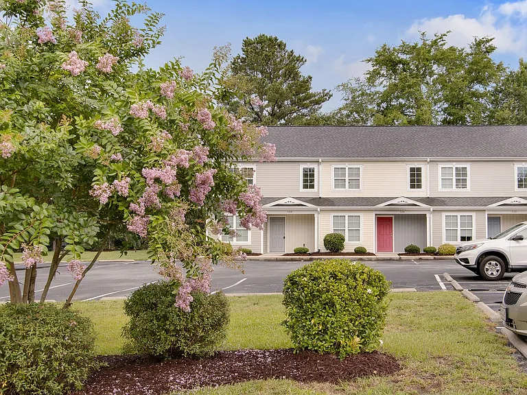 108 Brickyard Ln — Photo 1