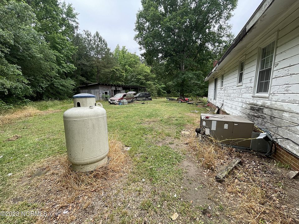 1827 Nc Highway 122 N, Hobgood, NC 27843 Zillow