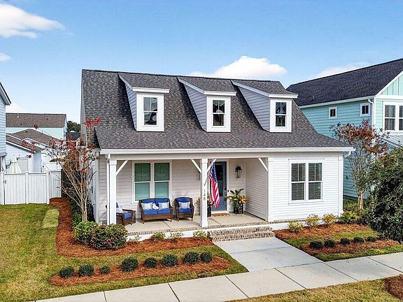 3rd image of 148 Midtown Ave