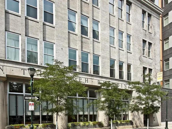 1101 Locust St #4D, Philadelphia, PA 19107