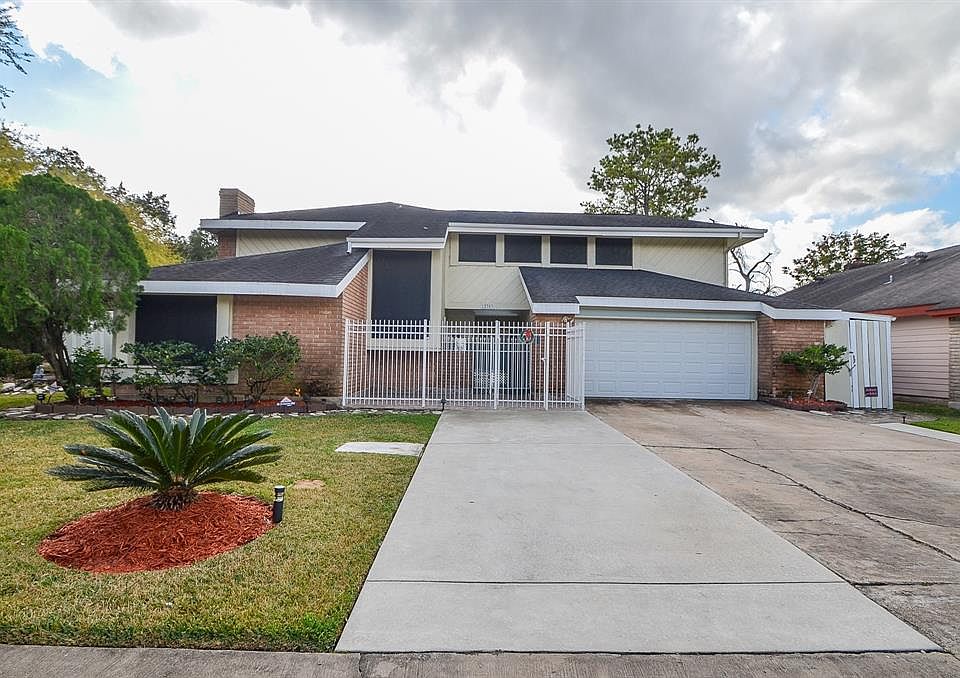 1st image of 12703 Tennis Dr