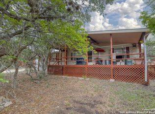 310 Pendley Rd, Leakey, TX 78873