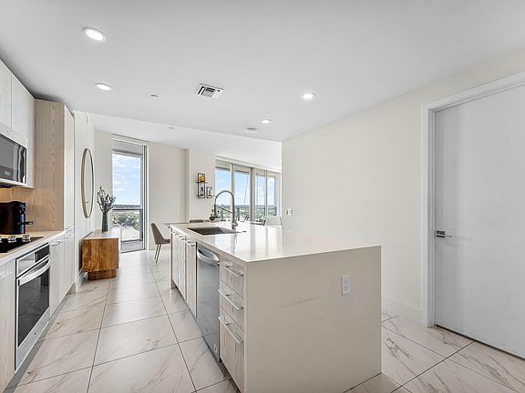 3rd image of 2000 Metropica Way #1509