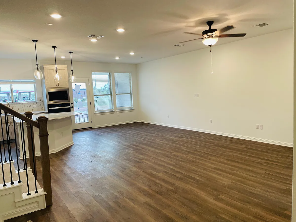Photo 2 of 24 - 2725 Woodall Dr #2102 - Cedar Park, TX Building Photo - 2725 Woodall Dr #2102