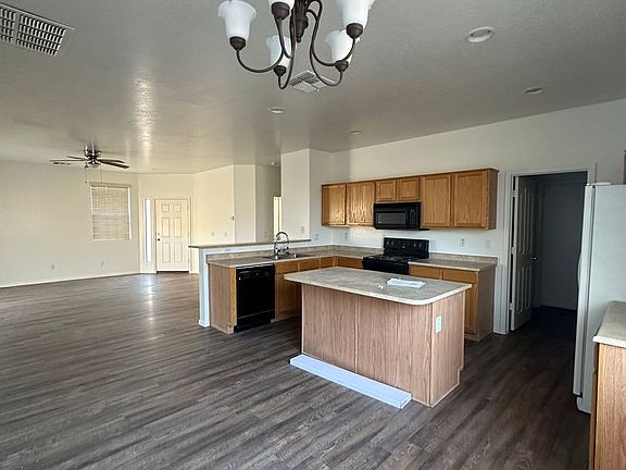 4th image of 16677 N 169th Ave