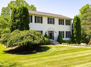 90 Leo Lane, Poughquag, NY 12570