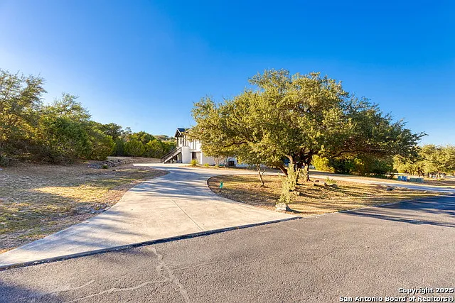 141 Oak Shores Dr — Photo 58