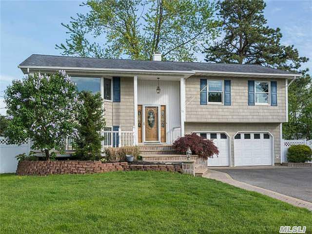 1st image of 10 Lehigh Dr