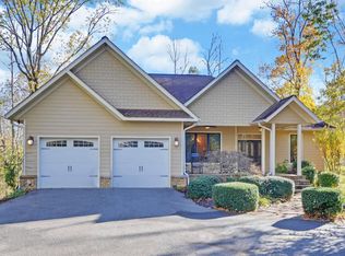 63 Rivendell Dr, Hiawassee, GA 30546