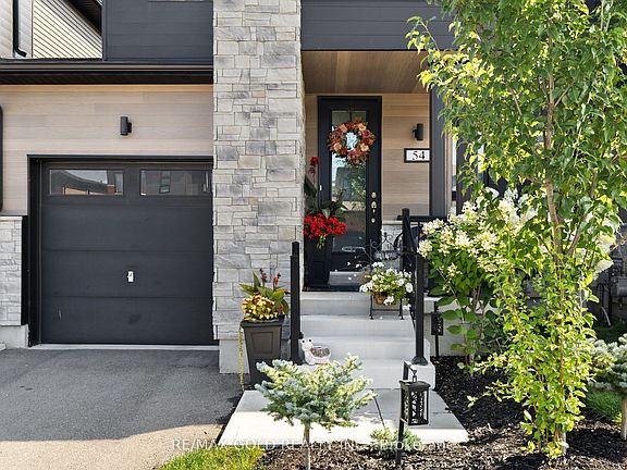 5th image of 54 Eberhardt Dr