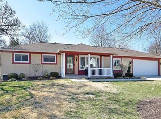 119 Ivy Ct, Ballwin, MO