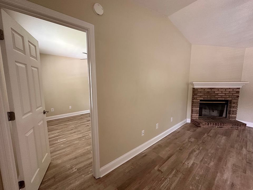 1st image of 1063 Copper Creek Dr