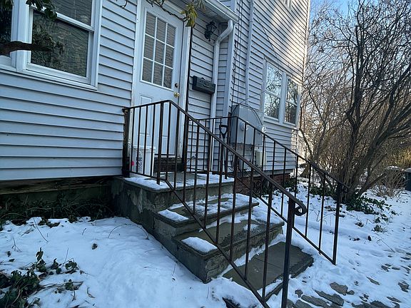 2nd image of 40 Maple Ave #A