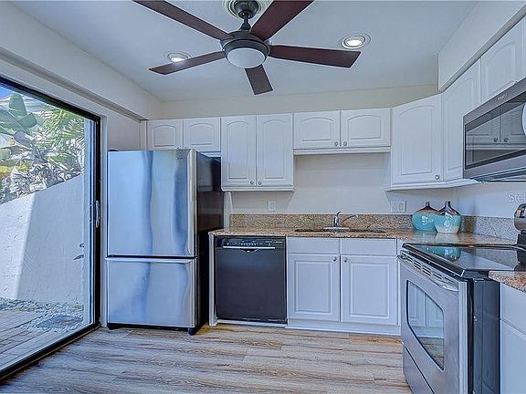 5th image of 4327 Harbor House Dr #4327