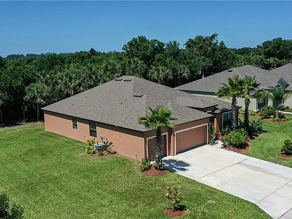 3rd image of 4555 Ashley Lake Cir